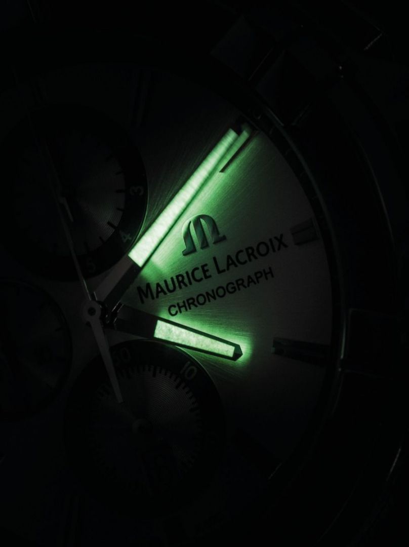 Reloj-cronografo-Maurice_Lacroix-Aikon-Hombre-Suizo-AI1018-SS001-330-2_luminosidad